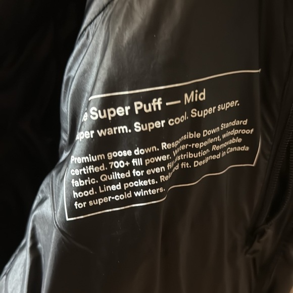 ARITZIA Women's Black Super Puffer Jacket - small - Picture 2 of 8